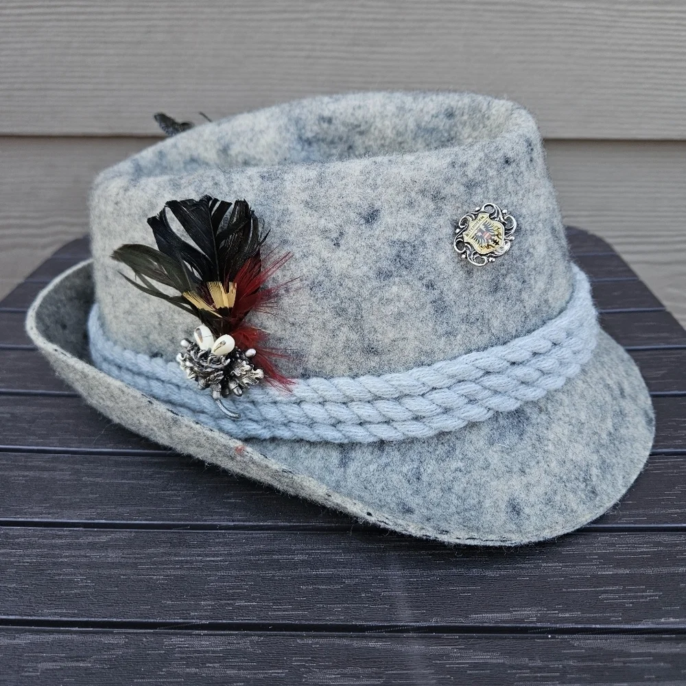 VTG German Bayerischer Berghut Walk Loden Hat Gray 5 Pins Oktoberfest Lederhosen